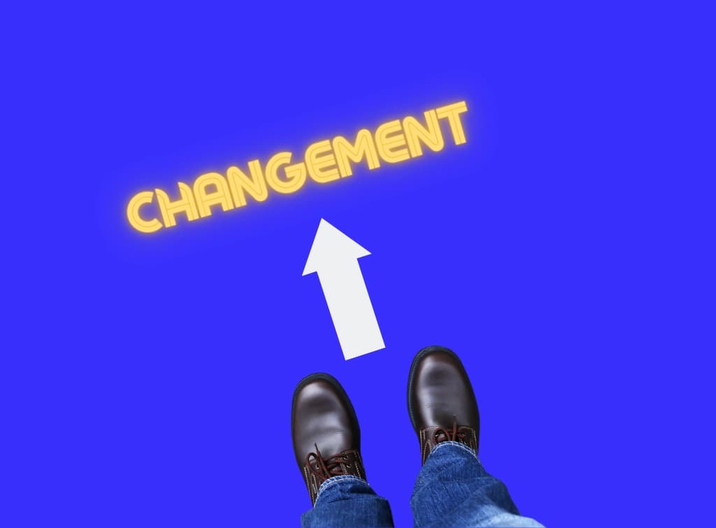 manager qui avance vers le changement